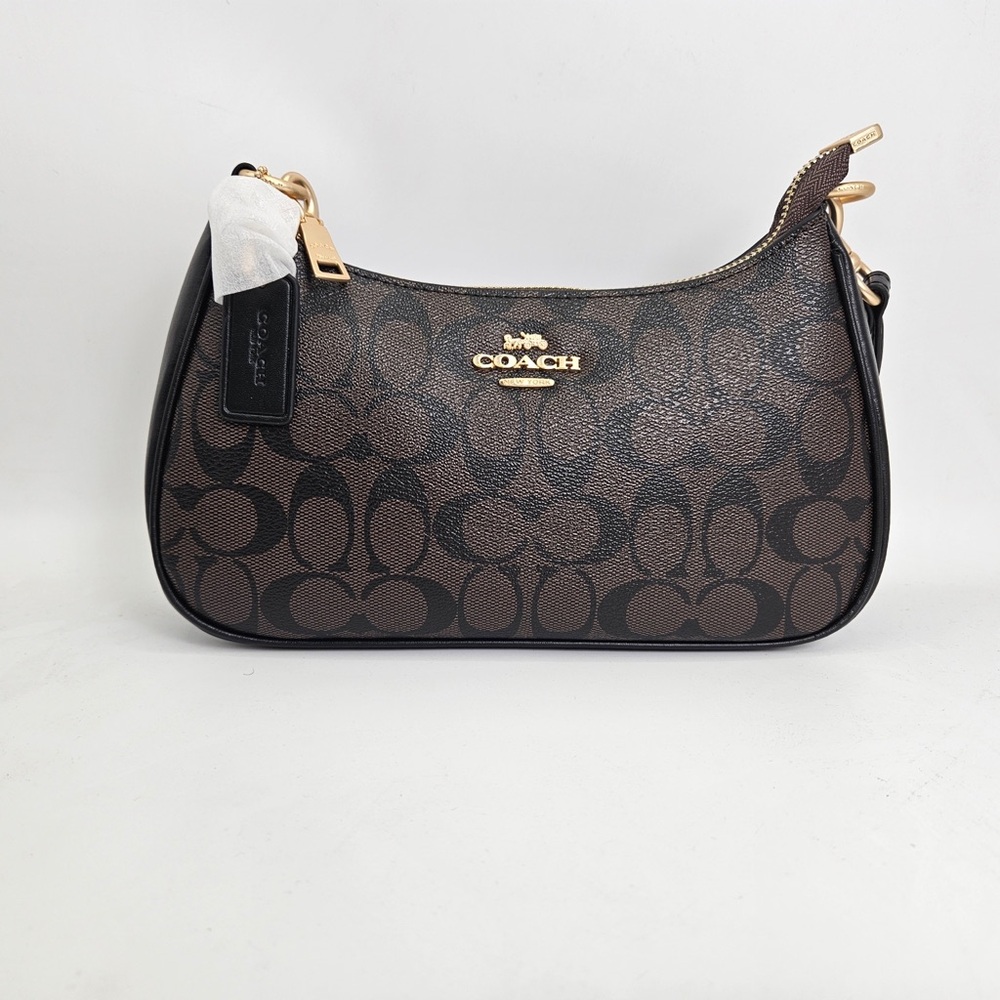 🍭Coach Handbag with Elegant Brown Finish